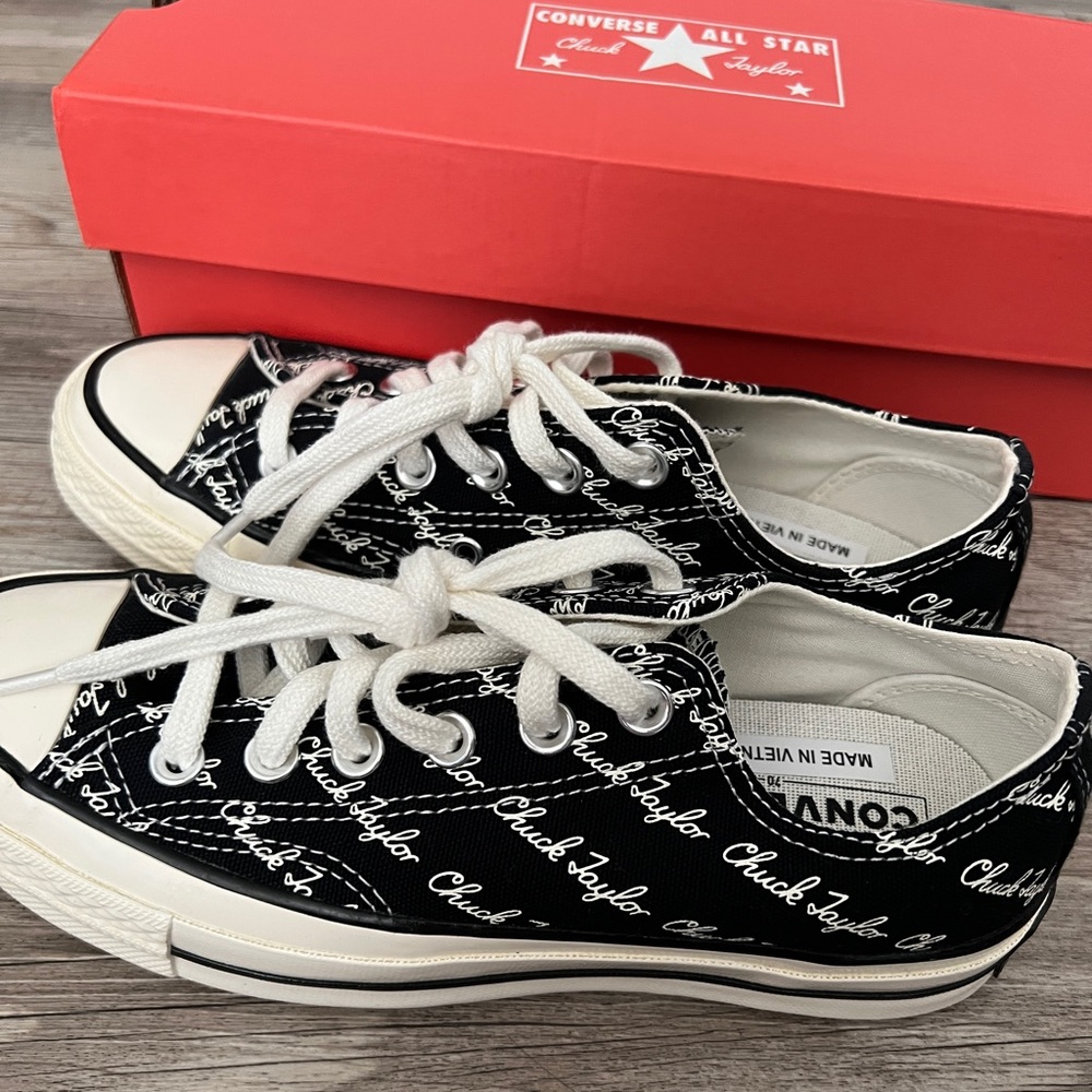 NEW! Converse Chuck 70s OX Sneakers in Black/Burgendy